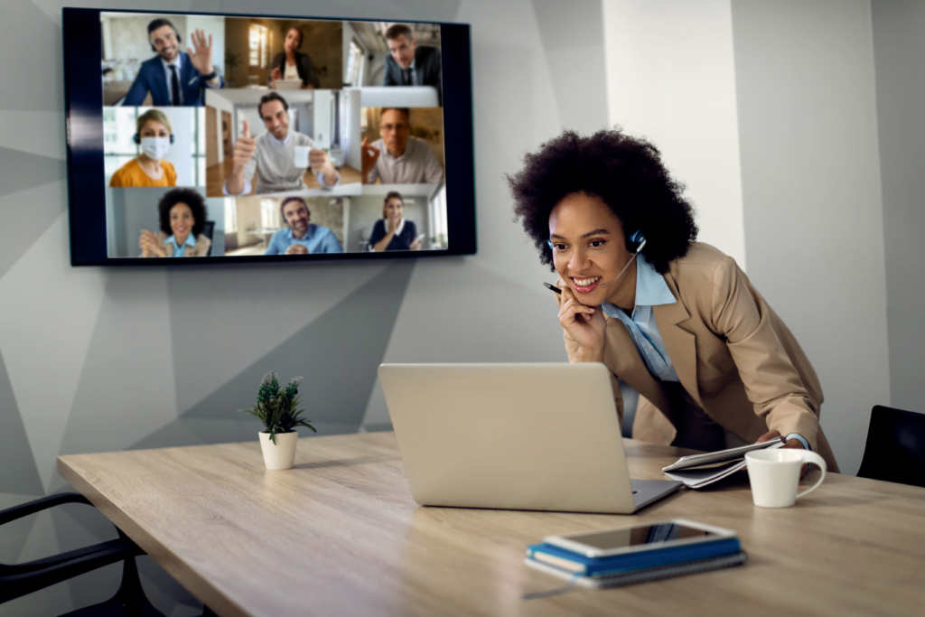 a online meeting with a women locking at a laptop